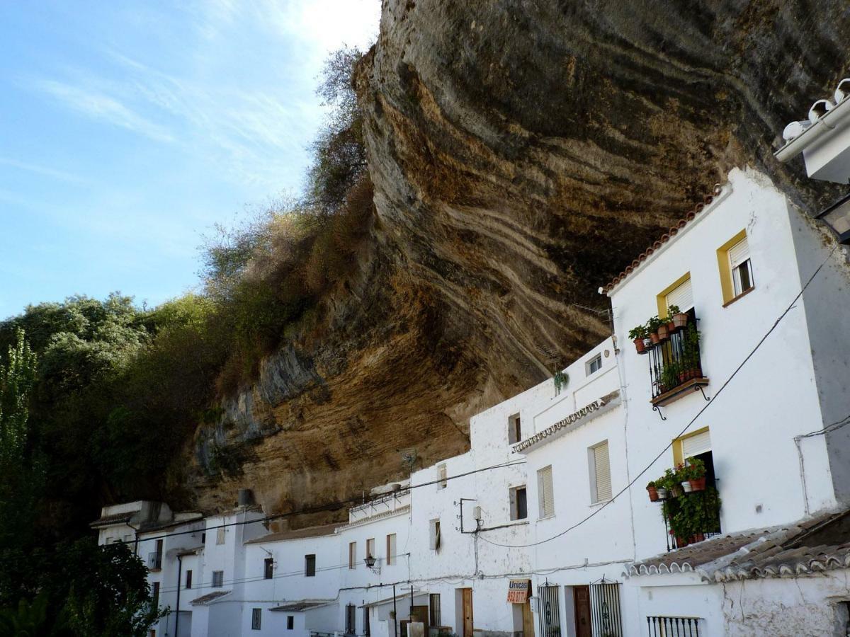 Setenil De Las Bodegas Casa Cueva De La Sombraヴィラ エクステリア 写真