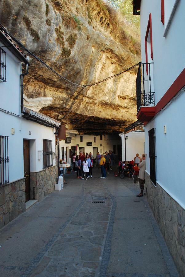 Setenil De Las Bodegas Casa Cueva De La Sombraヴィラ エクステリア 写真